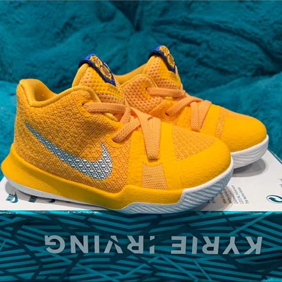 nike kyrie mac and cheese